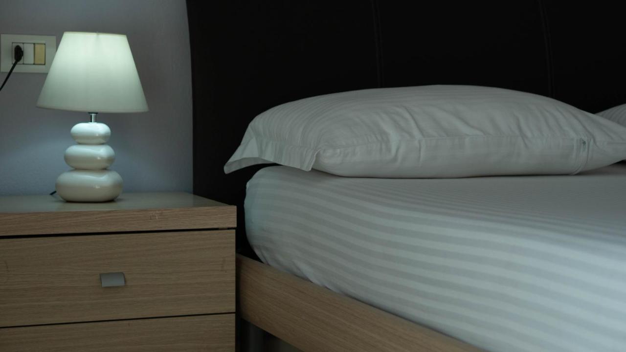Eka Luxury Apartments Dıraç Dış mekan fotoğraf
